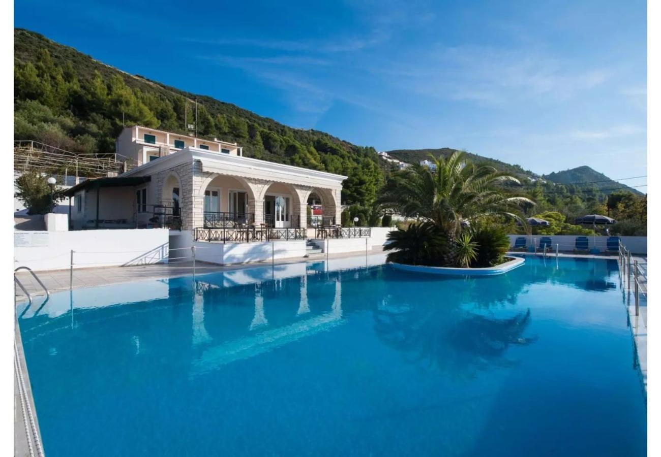 Sunset Premium Studio 6 Agios Nikitas Exterior photo